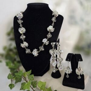 Glass Smokey Iridescent Bead Flower Necklace Bracelet And Earrings Set